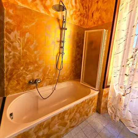 La Corte Dei Fiori Bed & Breakfast